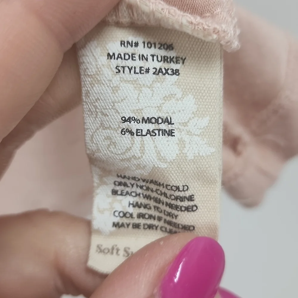 Soft surroundings pale pink long-sleeved top - Picture 5 of 5